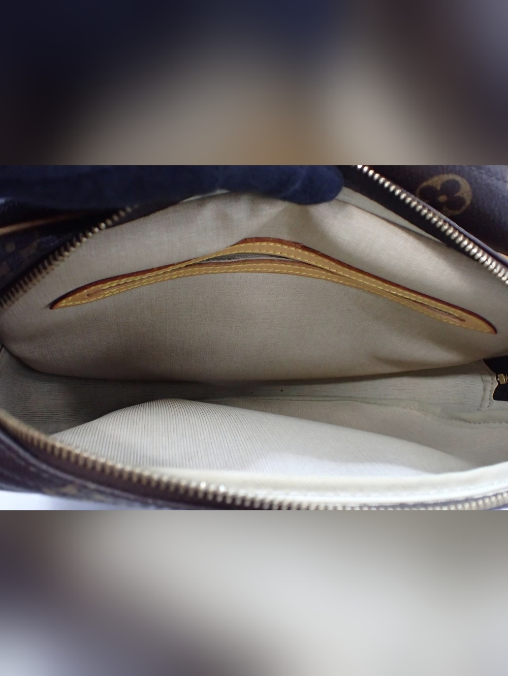 Louis Vuitton Crossbody Bag Reporter PM Monogram Unisex With Dust Bag - Picture 8 of 12